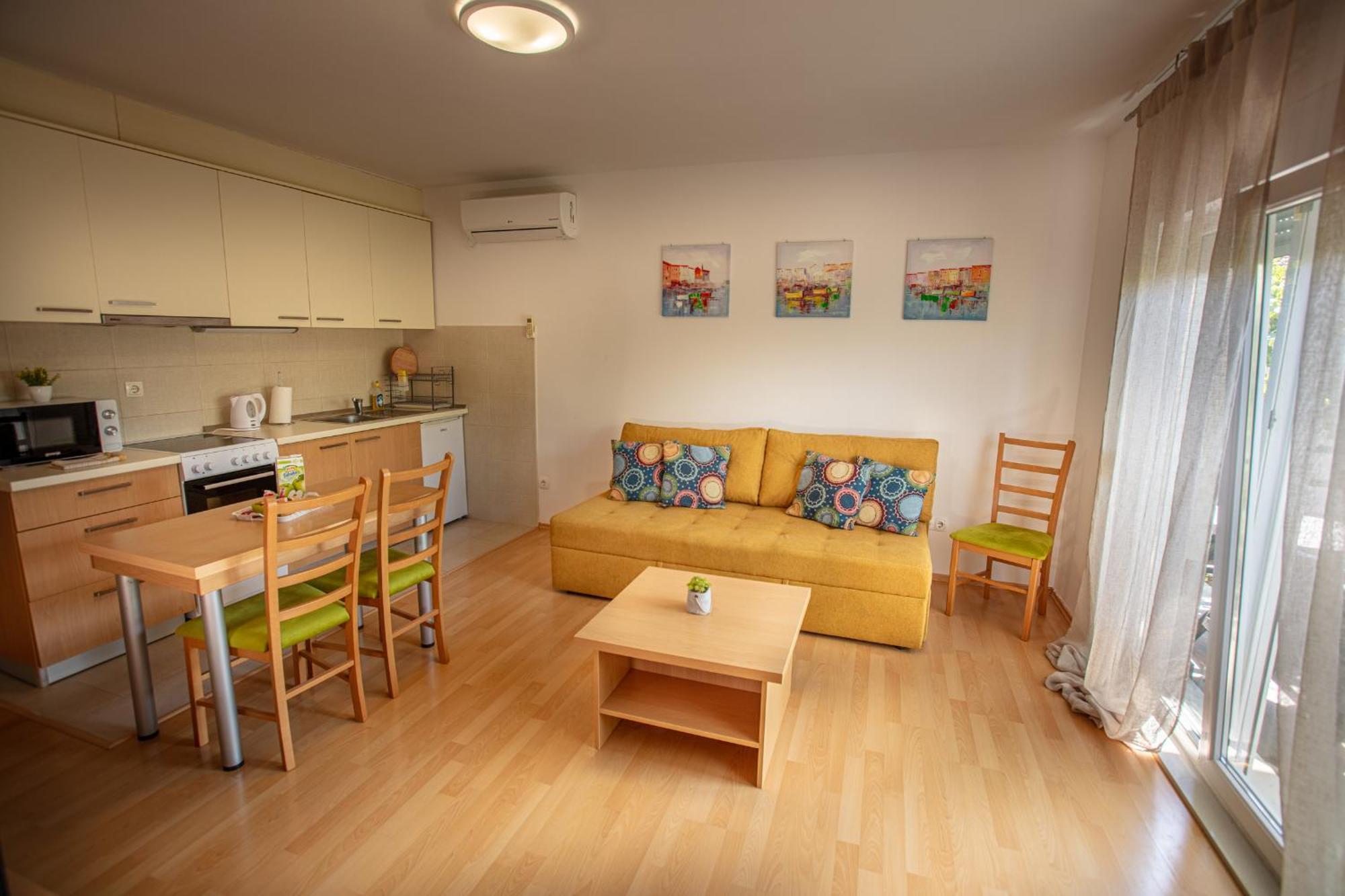 Pure Sky Apartments - With Pool 莫斯塔尔 外观 照片